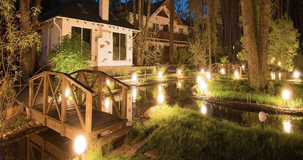 How to Choose the Right Landscape Lighting - Home Renovations Ottawa -  Ottawa Home Pros