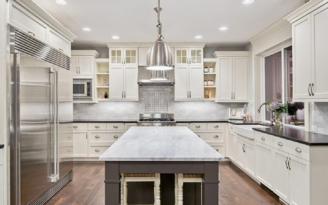 Signs Your Cabinets Need to Get Refinished